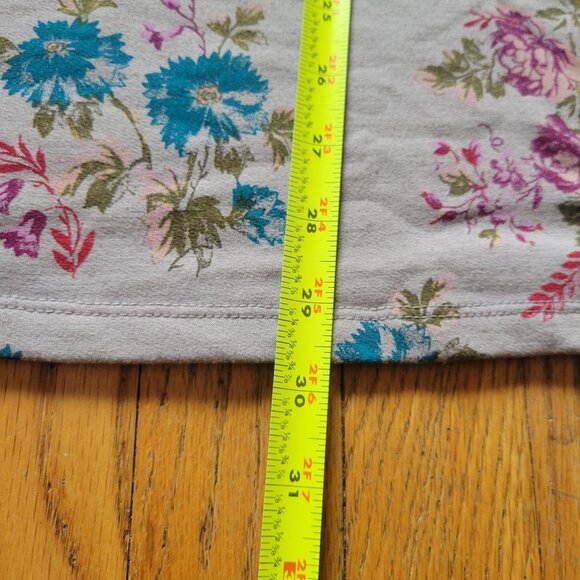 Lane Bryant Floral Print Long Sleeve Ruffle Detail Top 18/20 Gray Pink Blue - Picture 5 of 6